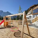 Luxury With Views And Sauna Chalet