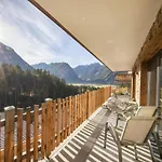 Luxury With Views And Sauna Chalet