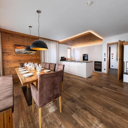 Σαλέ Luxury With Views And Sauna