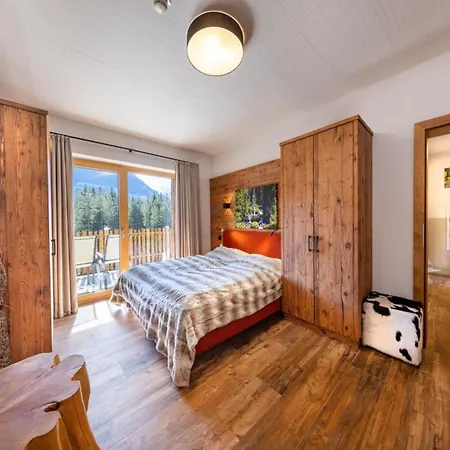 Luxury With Views And Sauna 샬레 Neukirchen am Großvenediger