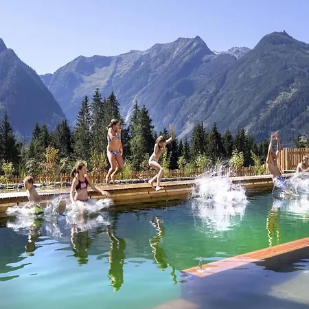 Luxury With Views And Sauna Neukirchen am Großvenediger