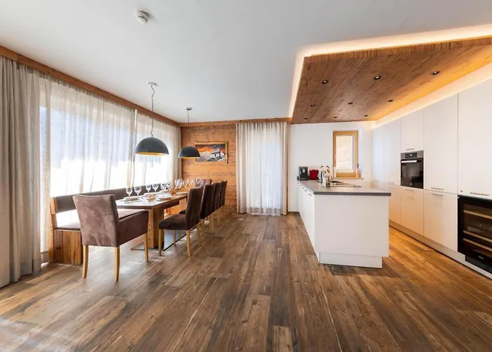 Luxury With Views And Sauna Chalet Neukirchen am Grossvenediger